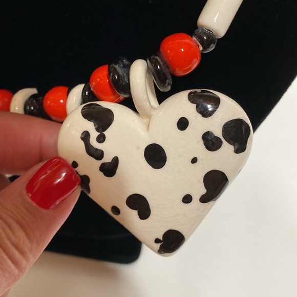 Vintage Ruby Z Ceramic Large Hearts Necklace Signed by Candace Loheed Cow Print - Picture 17 of 17